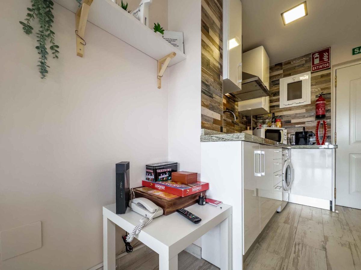 Sun Coast -- Superb With 4 Pools, Gardens & Breakfast Appartement