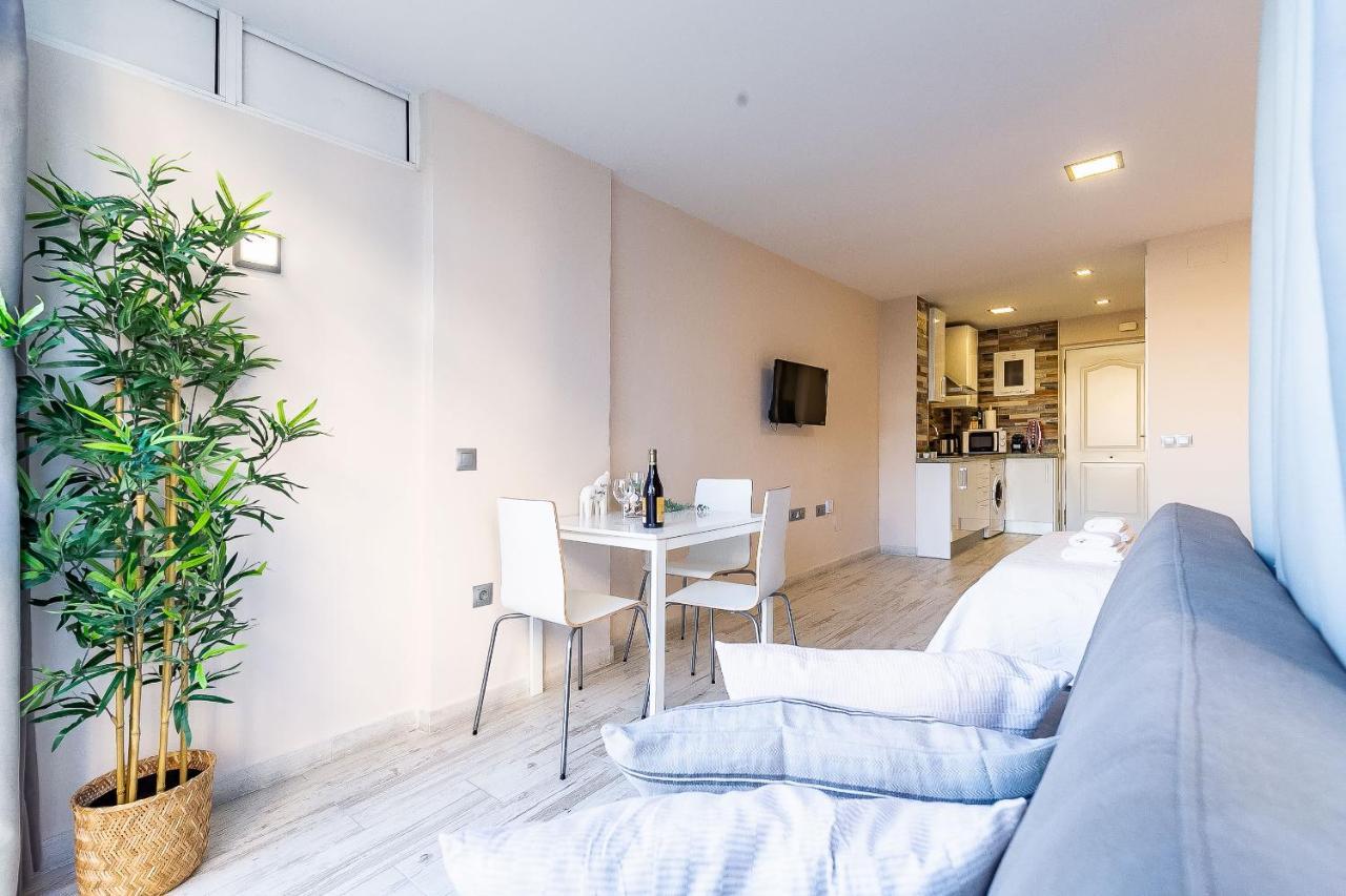 Sun Coast -- Superb With 4 Pools, Gardens & Breakfast Lejlighed Benalmádena