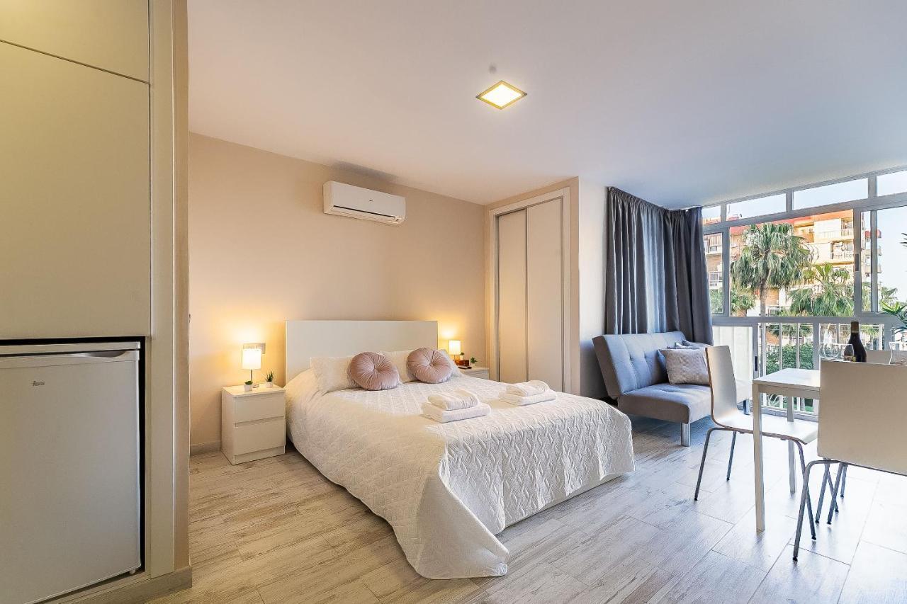 Sun Coast -- Superb With 4 Pools, Gardens & Breakfast * Benalmádena